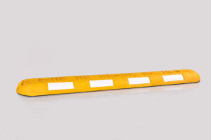 Diviseur de voie l1000x150xh100 mm, en caoutchouc vulcanisé Jaune avec bandes réfléchissantes. - Jaune / doré
