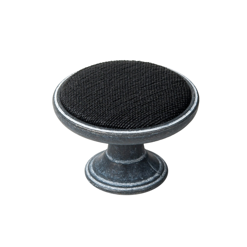 Bouton de meuble zamac diamètre 37 mm oxydé decapé-tissu noirlot de 12 piéces - Zamak