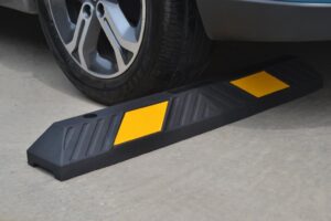 Butées de parking en caoutchouc noir longueur 900 mm , carton de 2 pièces. – Image 3