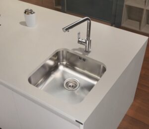 Évier de cuisine, 1 bac, inox satiné. - Gris / argent, Acier inoxydable