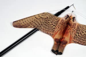 Epouvantail anti-oiseaux, actif, professionnel, Faucon 68x33x4 cm de rechange - Imagen 2