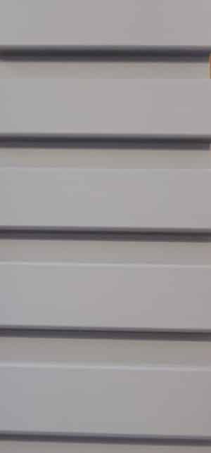 Panneau mural 3D en MDF massif Gris perle mat de 2760 mm X 750 mm MIDDLE WAVY  – Image 2