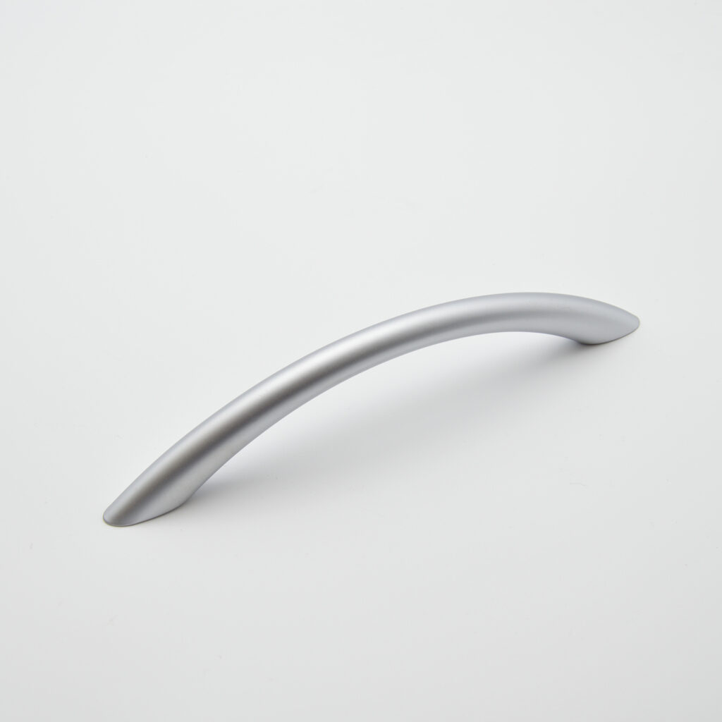 Poignée de meuble en zamac E 128 mm CHROME MAT - Gris / argent, Zamak