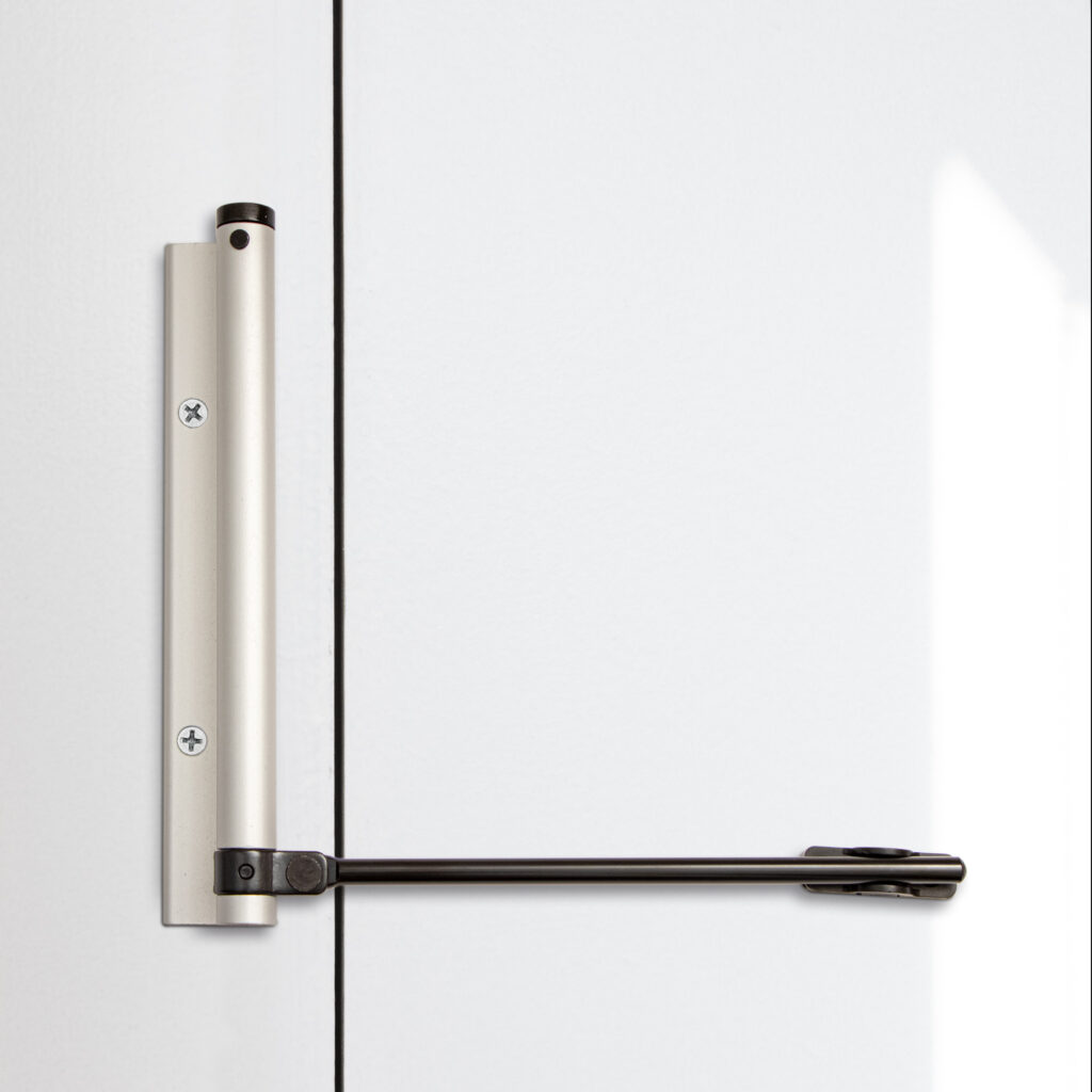 Bras à ressort ferme porte, a corps très fin en Aluminium anodisé argent - Gris / argent