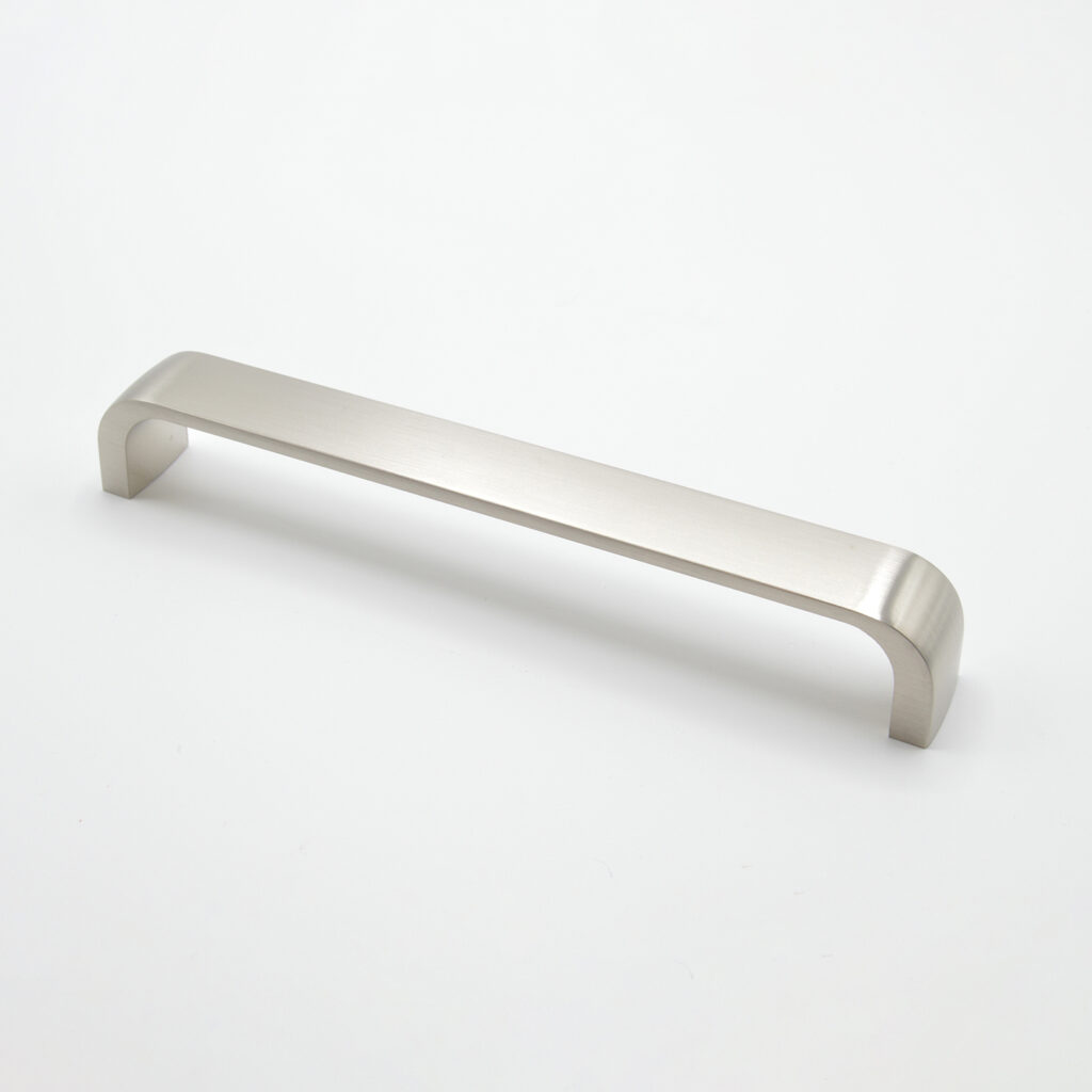 Poignée de meuble en zamac E 160 mm NICKELÉ BROSSÉ - Gris / argent, Zamak